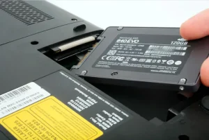 Perhatikan Cara Pasang SSD di Laptop Supaya Lebih Ngebut